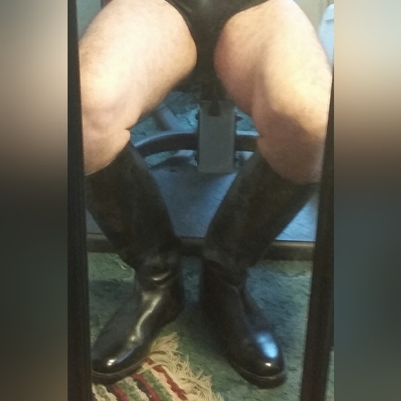 Meet your Posher, Joaquin - Picture 3 of 4